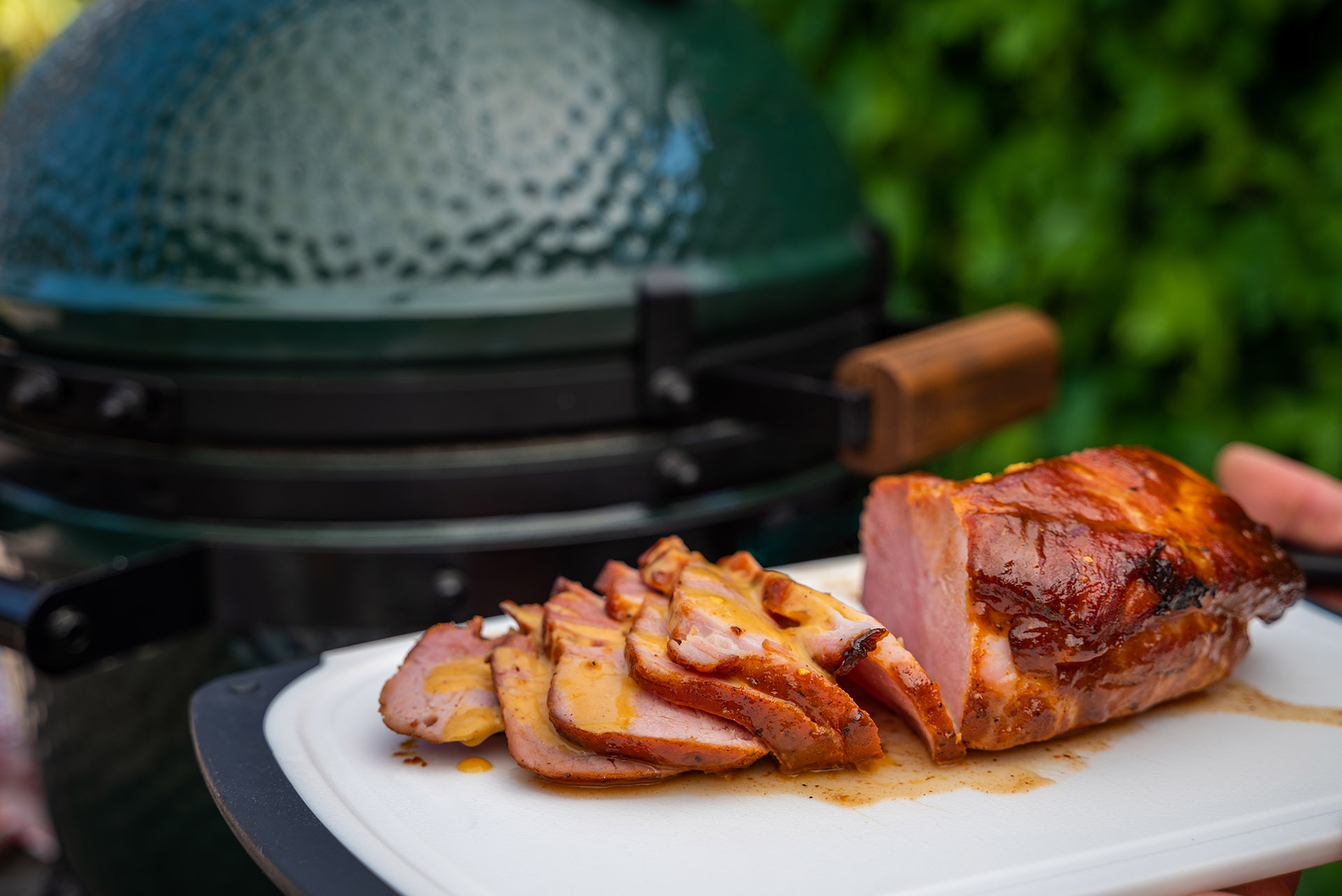 Keramični žar tipa kamado izvira iz Japonske.