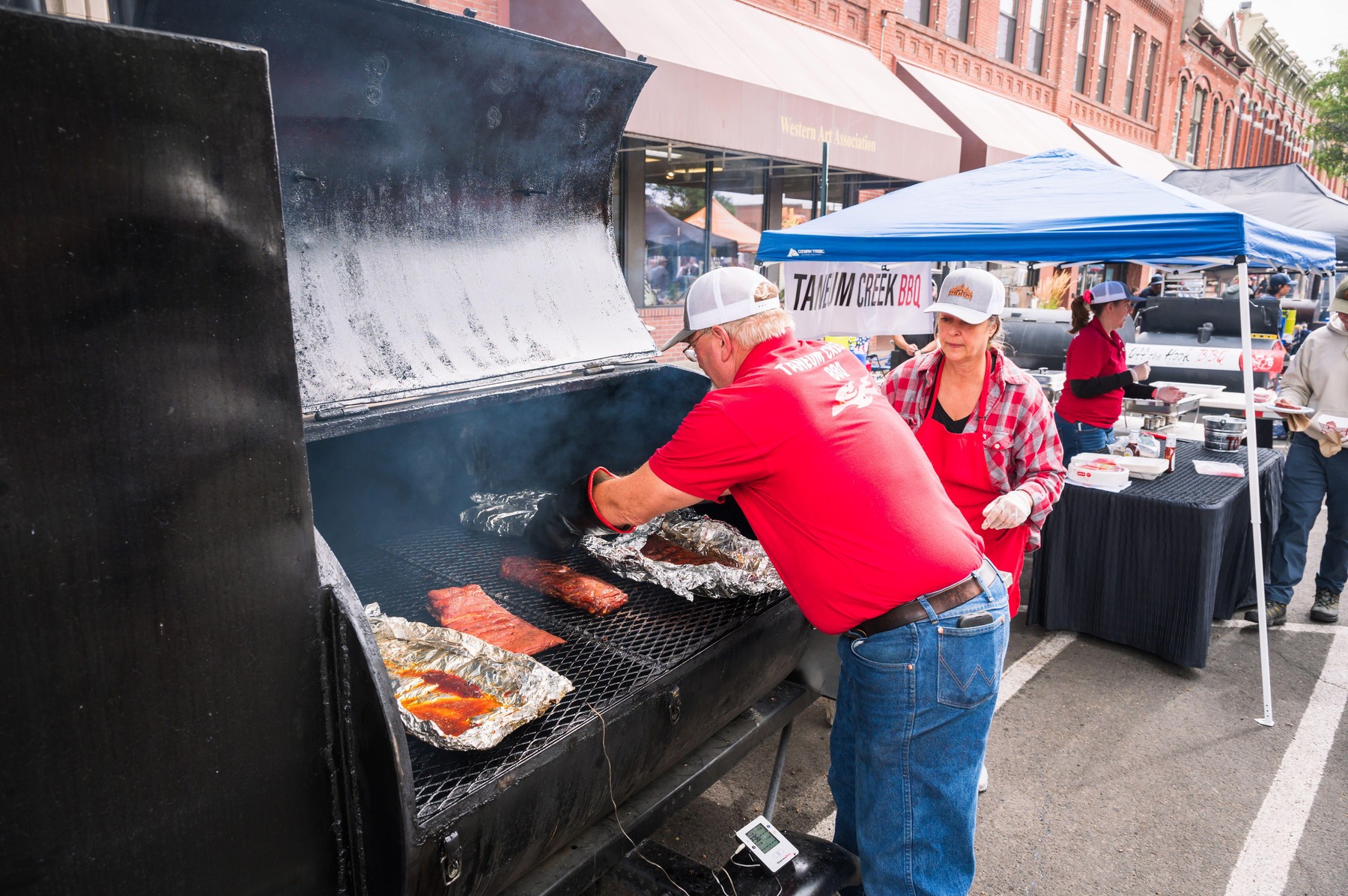 Veliki prekajevalniki so stalnica vsakega BBQ festivala.